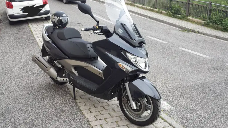 Kymco Xciting 250i (2007 - 08) (2)