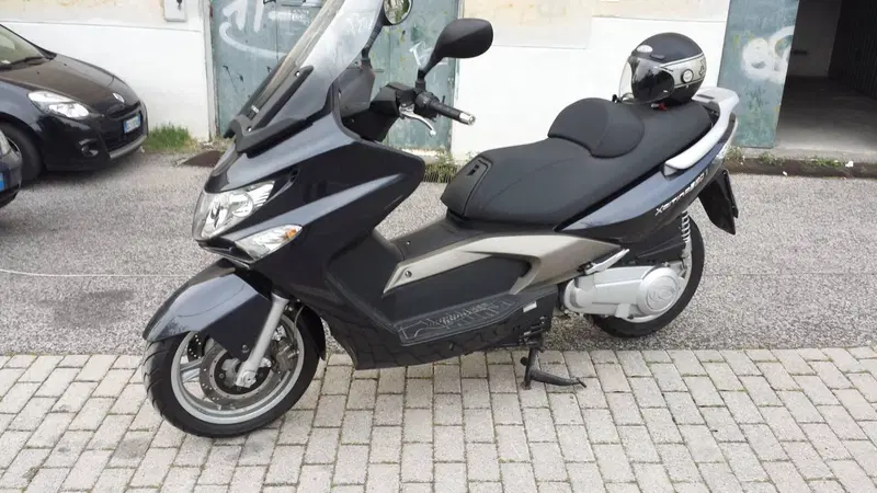 Kymco Xciting 250i (2007 - 08) (4)