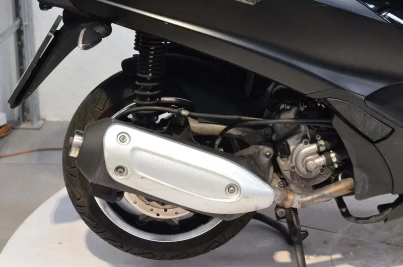 Piaggio Mp3 300 ie Business LT ABS (2014 - 16) (2)