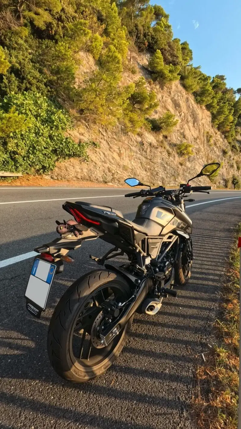 Voge Brivido 125R (2023 - 26) (4)