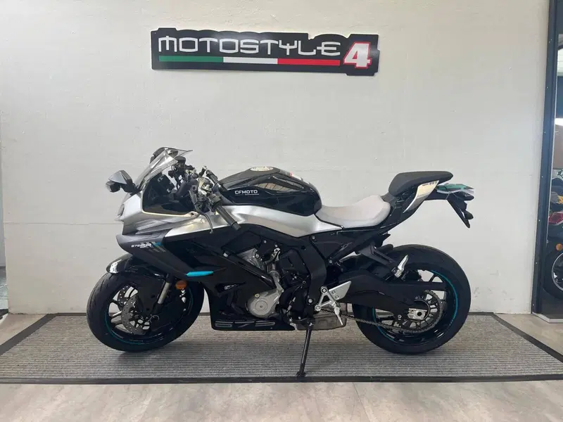 CFMOTO 675SR-R (2025 - 26) (2)