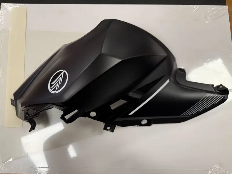 Kit carene nuovo RKF125 2024 Nere Benelli (3)