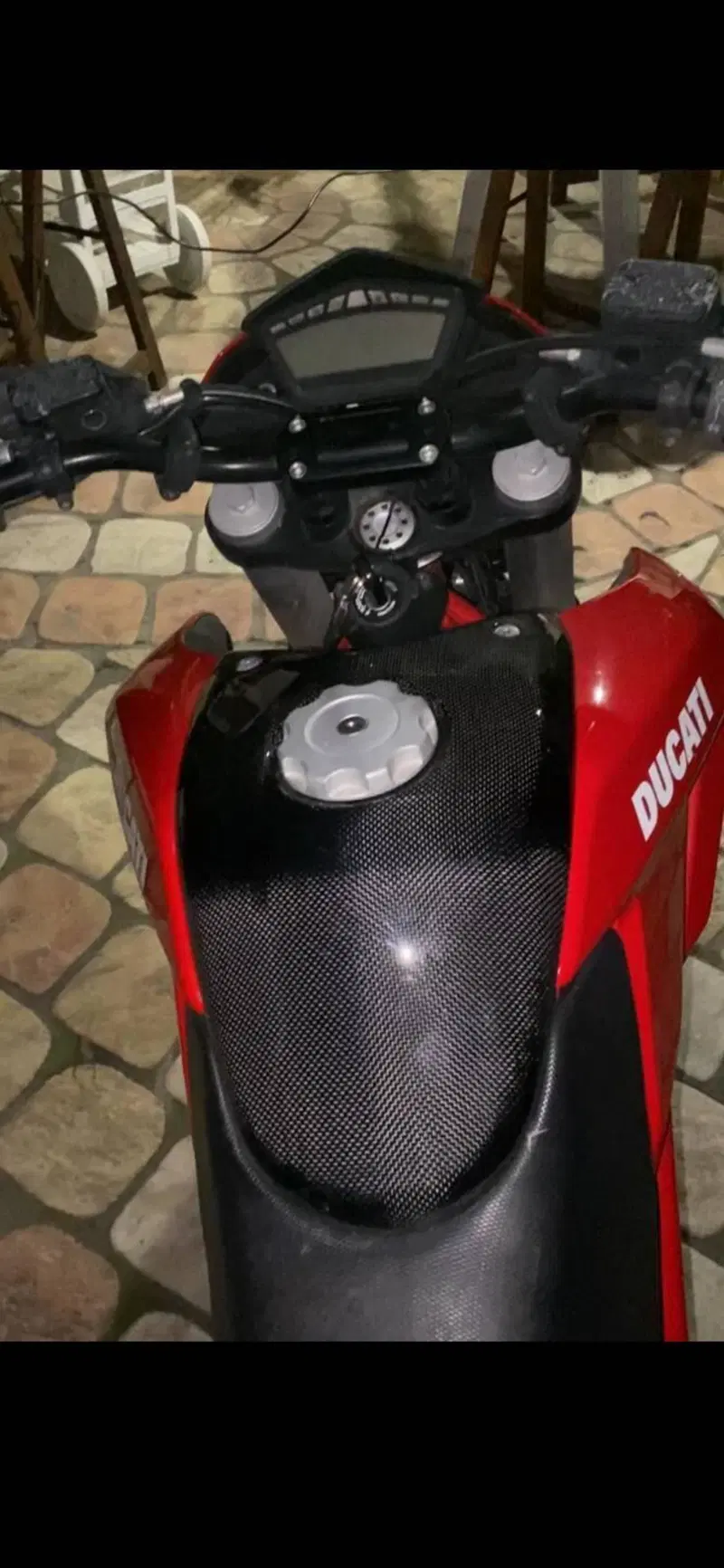 Ducati Hypermotard 796 (2012) (4)