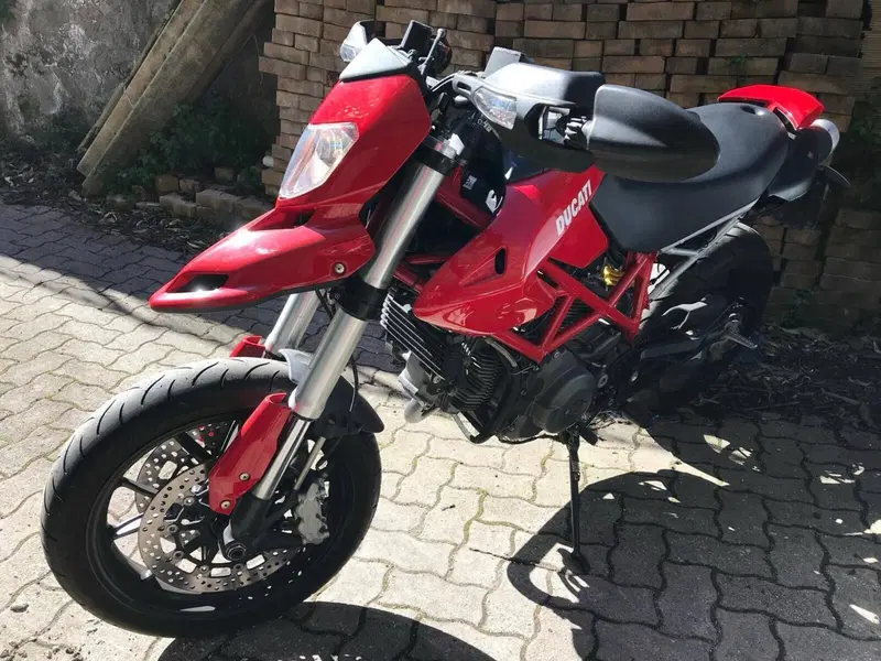 Ducati Hypermotard 796 (2012) (5)