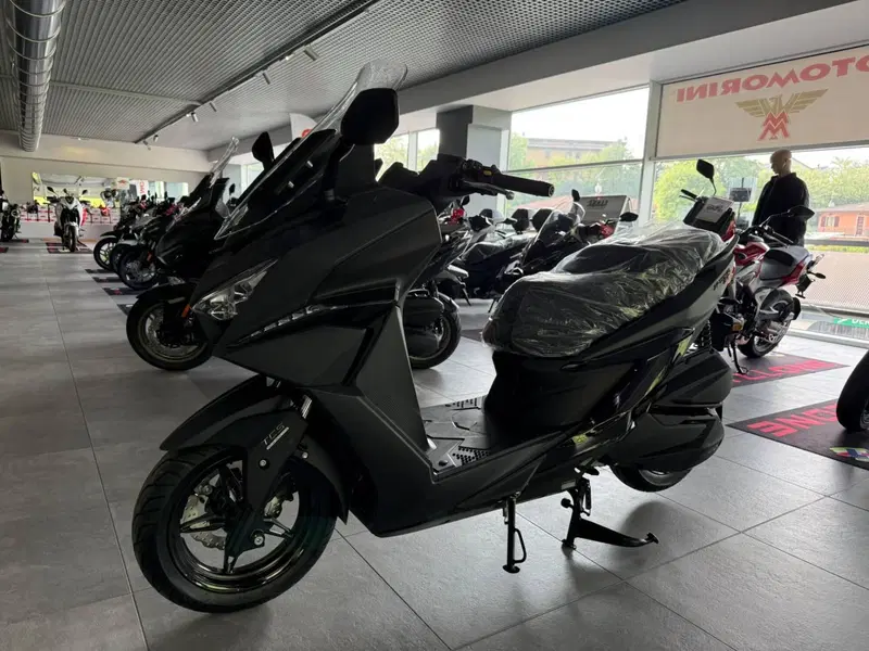 Kymco X-Town 250ST (2026) (2)