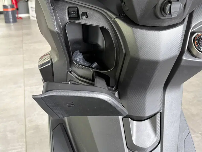 Kymco X-Town 250ST (2026) (9)