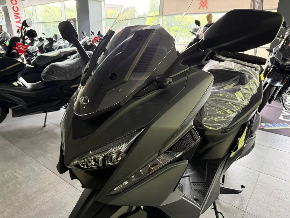 Kymco X-Town 250ST (2026) (14)
