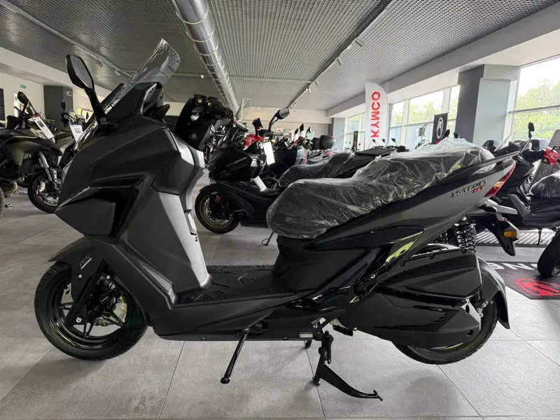 Kymco X-Town 250ST (2026) (18)