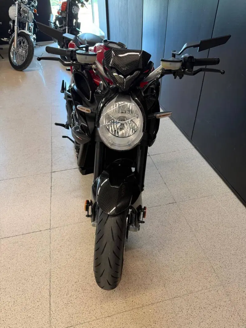 MV Agusta Brutale 800 R (2023 - 25) (3)
