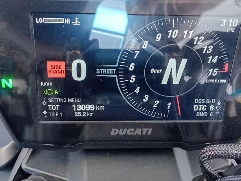 Ducati Streetfighter V4 S (2023 - 24) (3)