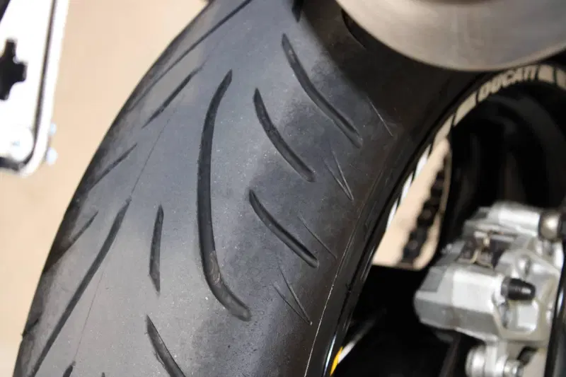 Ducati Monster 696 ABS (2009 - 14) (7)