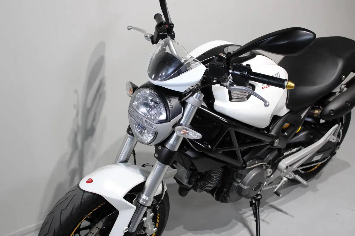 Ducati Monster 696 ABS (2009 - 14) (8)