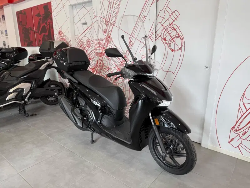 Honda SH 350i GT (2025 - 26) (2)