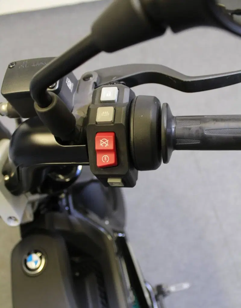 Bmw CE 02 (2024 - 26) (12)