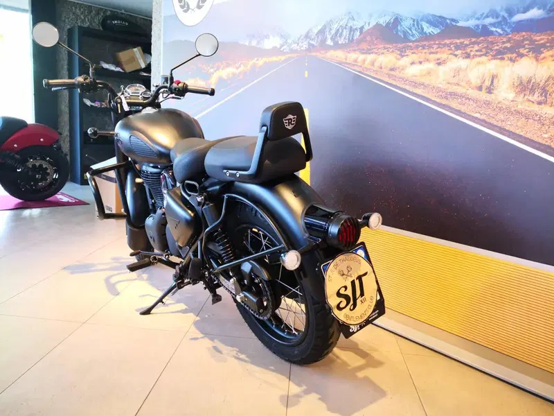 Royal Enfield Classic 350 (2021 - 26) (8)