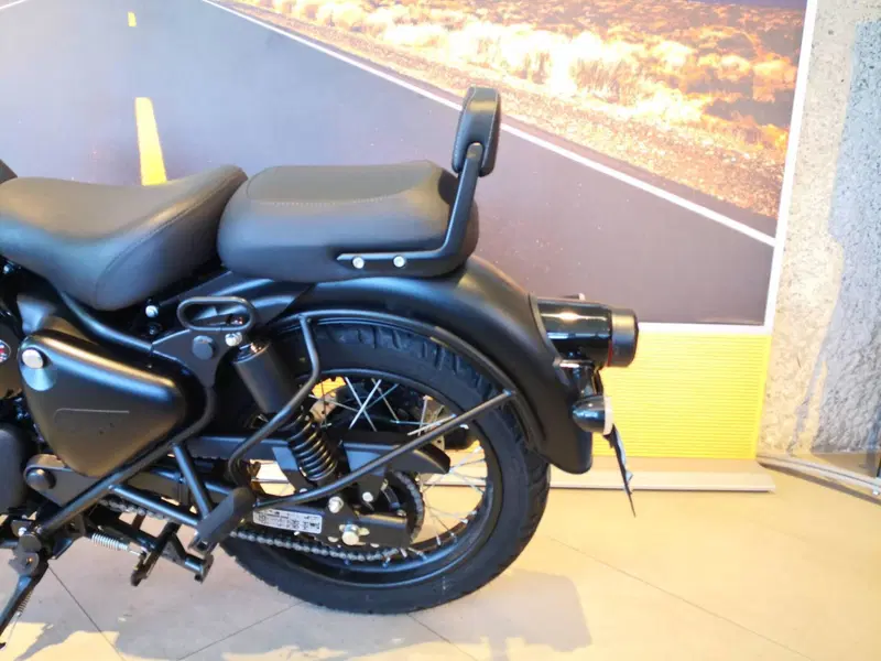 Royal Enfield Classic 350 (2021 - 26) (9)