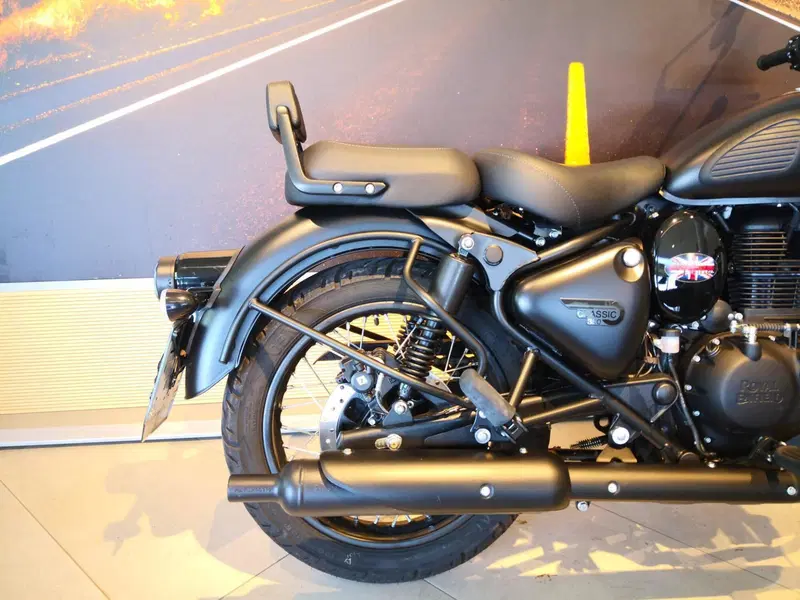 Royal Enfield Classic 350 (2021 - 26) (5)