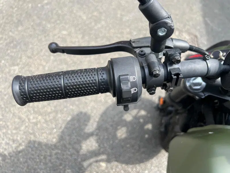 Brixton Motorcycles Crossfire 125 XS (2021 - 26) (9)