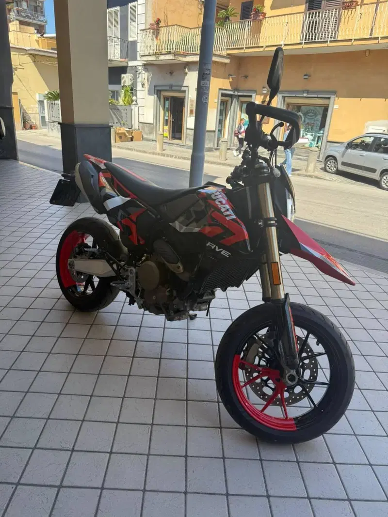 Ducati Hypermotard 698 Mono RVE (2024 - 26) (2)