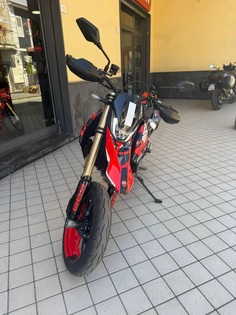 Ducati Hypermotard 698 Mono RVE (2024 - 26) (3)