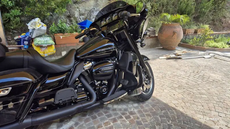 Harley-Davidson 107 Electra Glide Ultra Limited (2017 - 18) - FLHTK (3)
