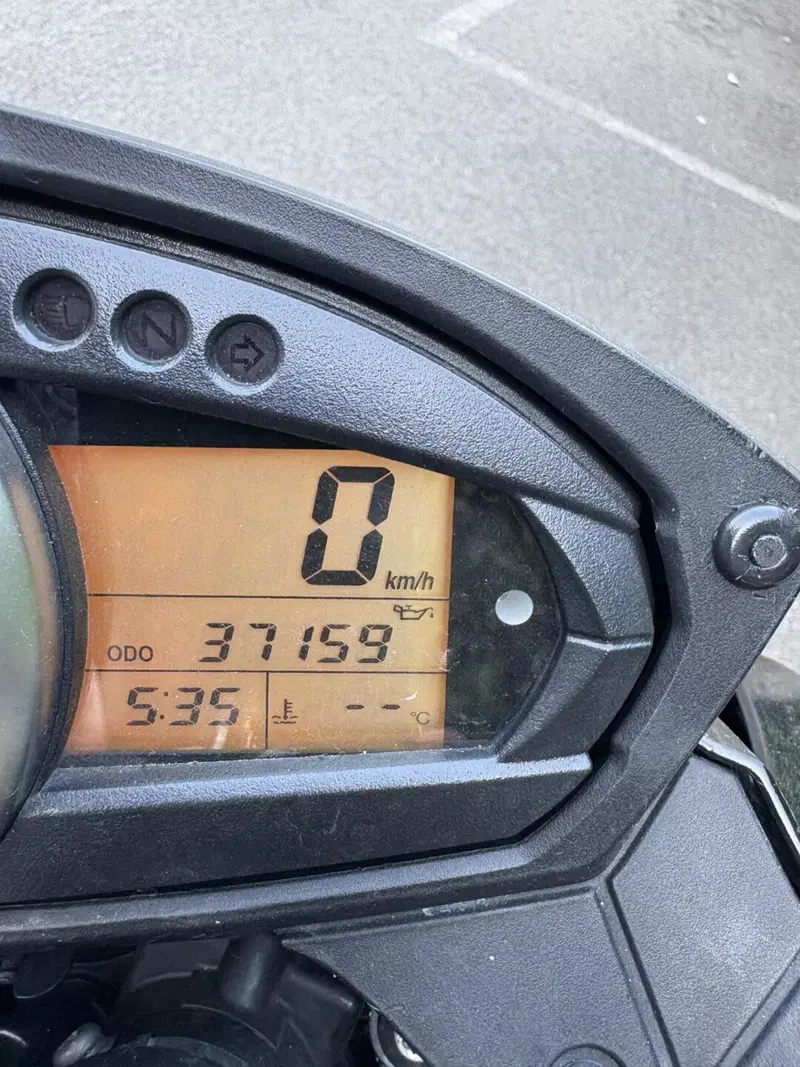 Kawasaki Z 750 (2007 - 14) (2)