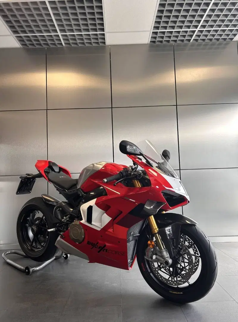 Ducati Panigale V4 R (2023 - 24) (2)