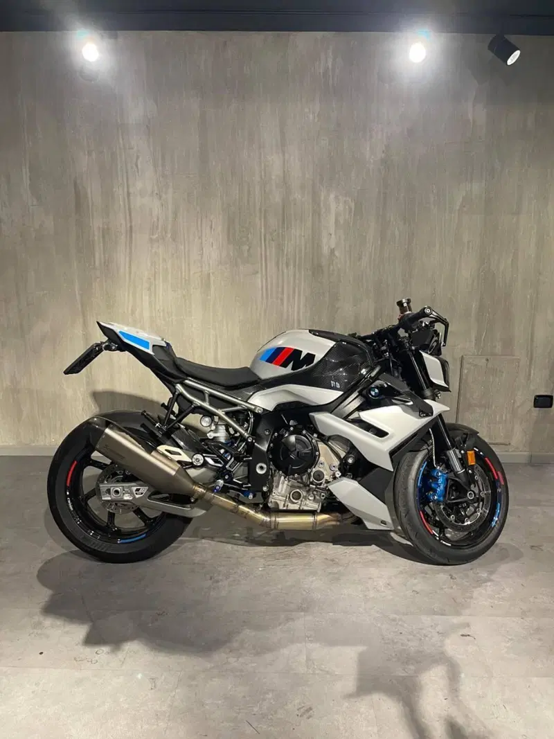 Bmw M 1000 R (2025 - 26) (5)