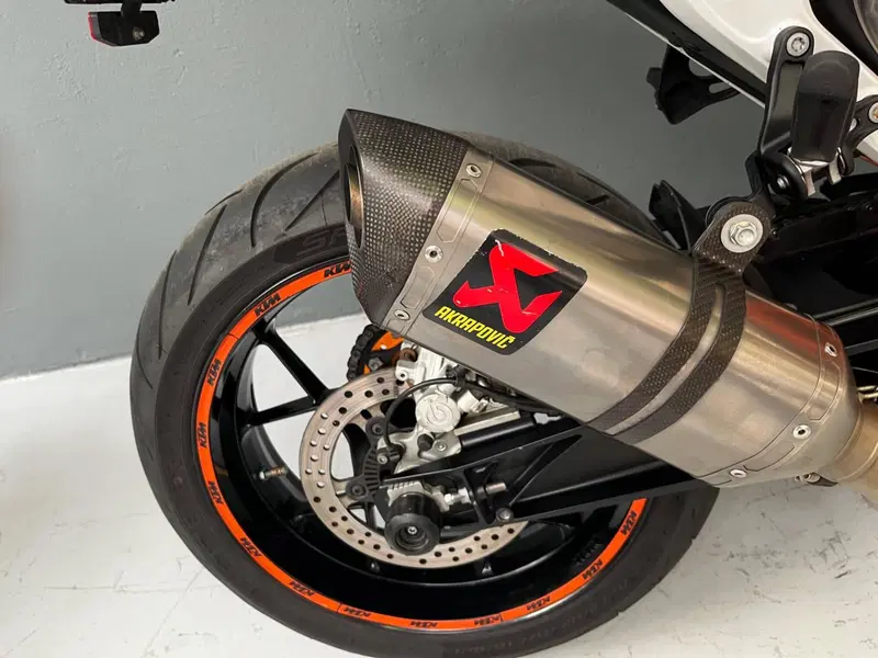 KTM 690 Duke R (2010 - 15) (6)