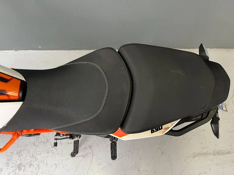 KTM 690 Duke R (2010 - 15) (11)