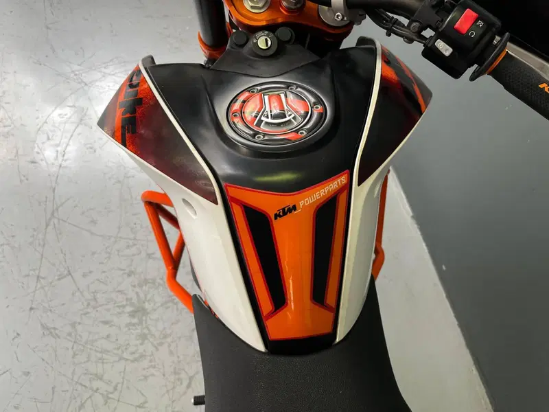 KTM 690 Duke R (2010 - 15) (12)