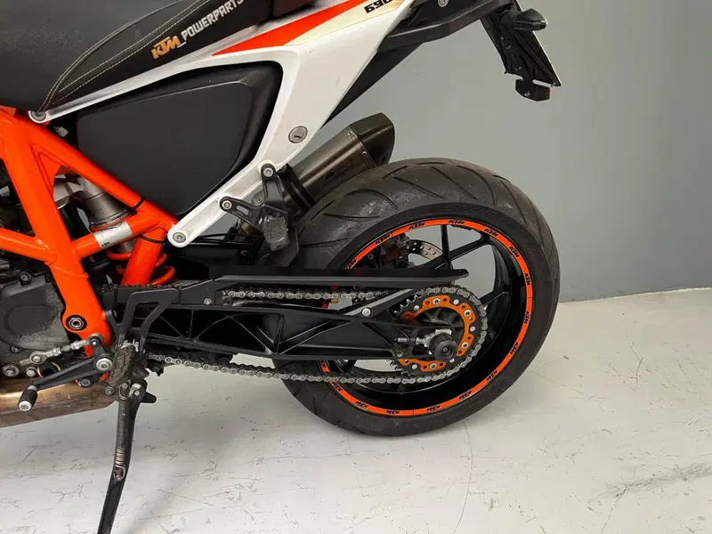 KTM 690 Duke R (2010 - 15) (13)