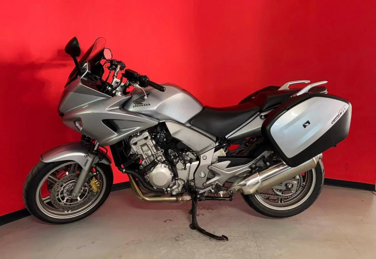 Honda CBF 1000 ST (3)