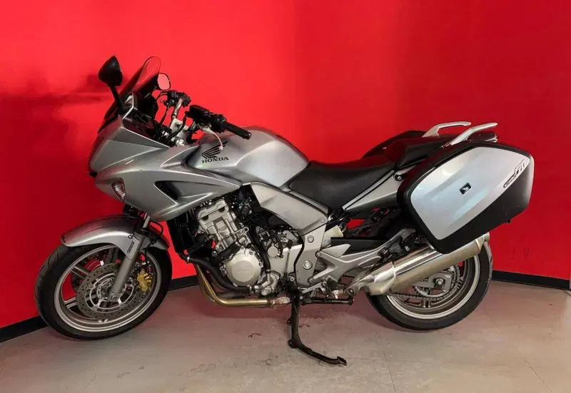 Honda CBF 1000 ST (3)