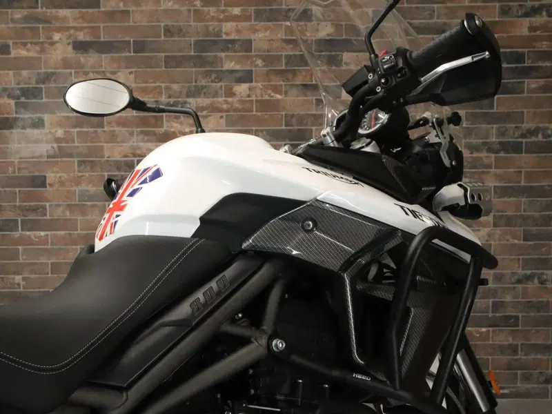 Triumph Tiger 800 XRx (2015 - 17) (9)