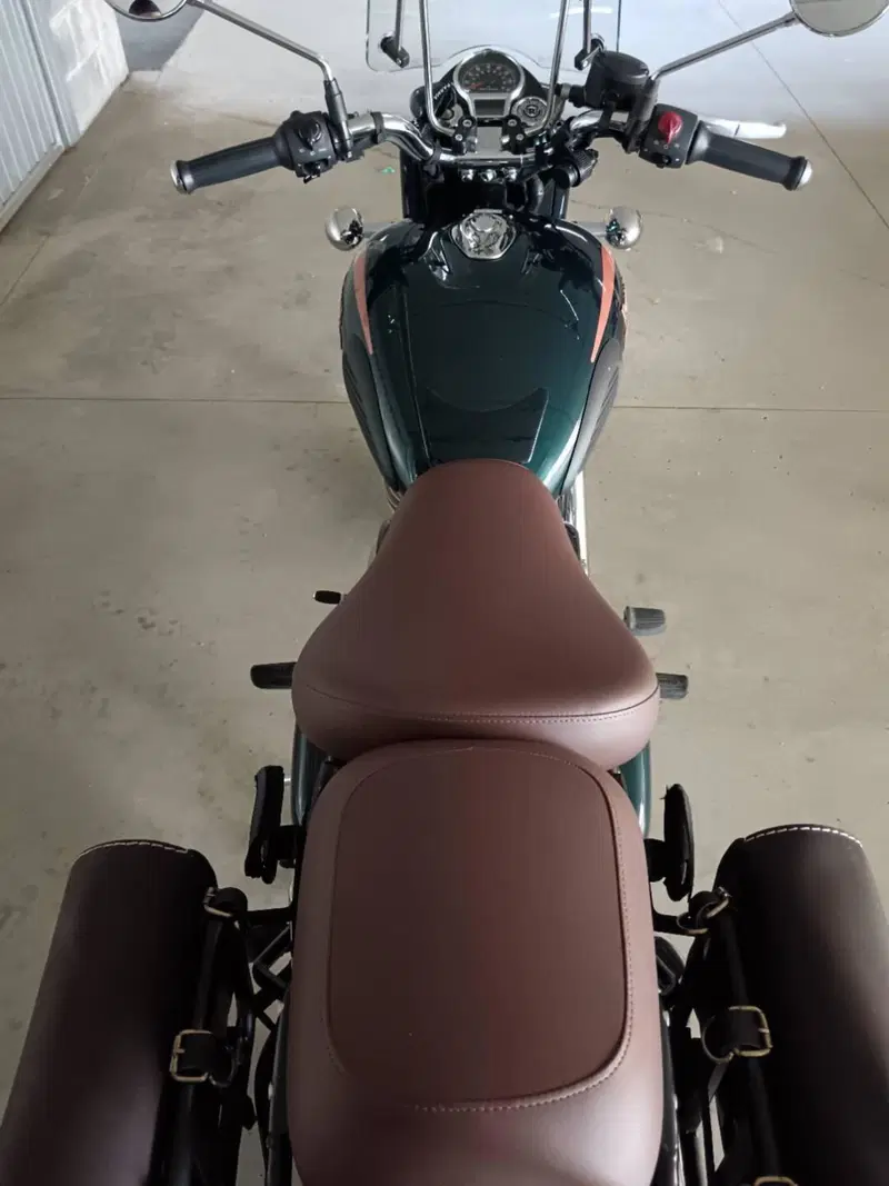 Royal Enfield Classic 350 (2021 - 26) (3)