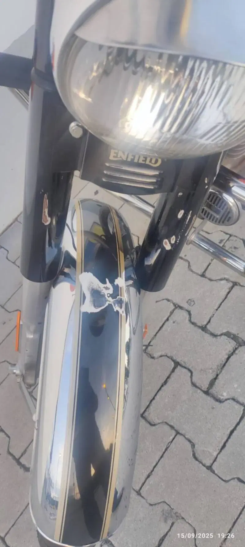 Royal Enfield Classic 500 EFI - Chrome (2017 - 20) (4)