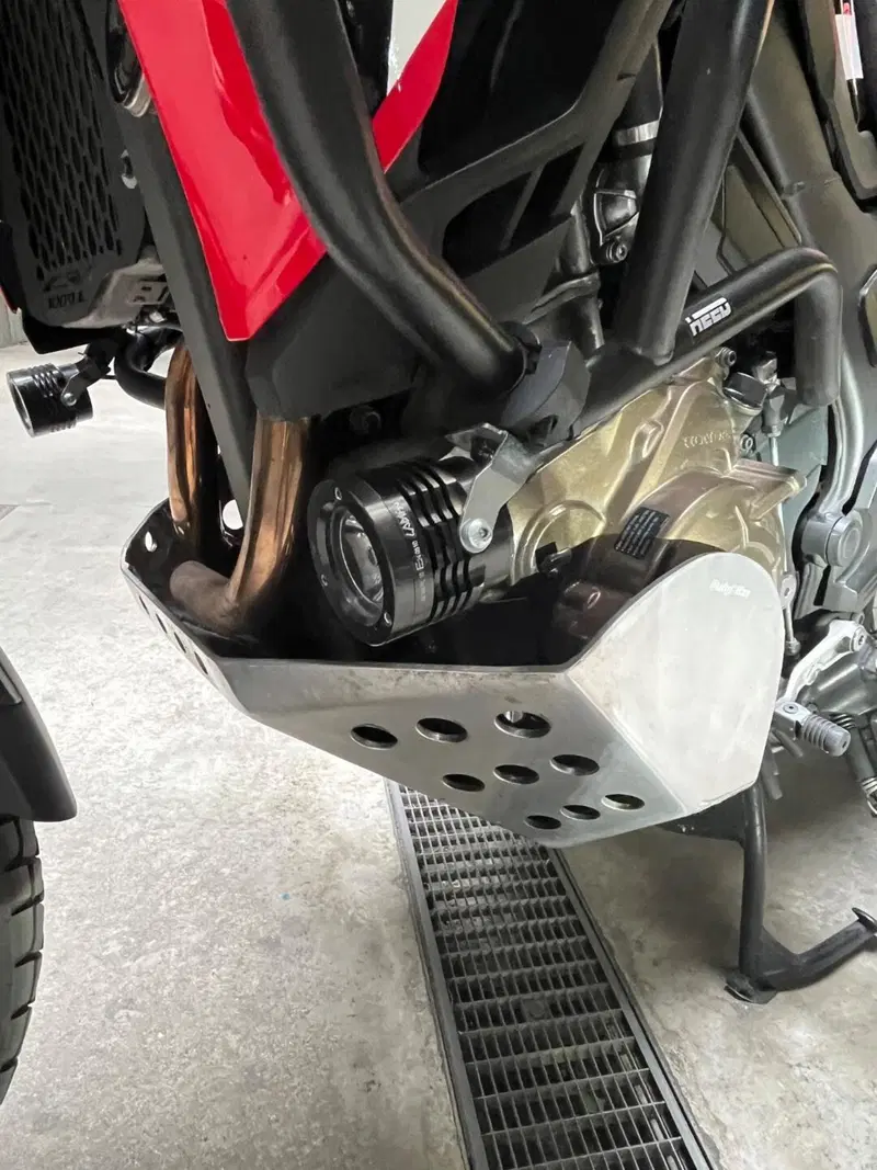 Honda Africa Twin CRF 1000L ABS Travel Edition (2016 - 17) (10)