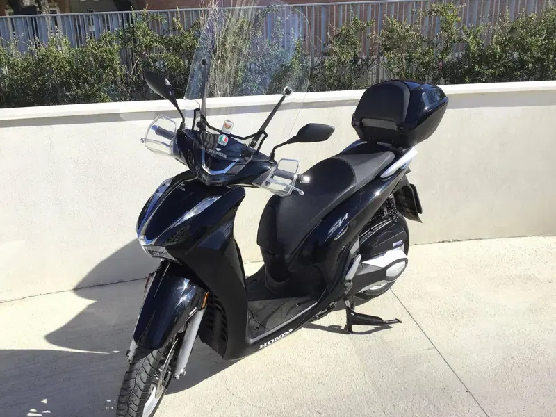 Honda SH 350 (2021 - 24) (8)