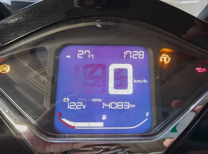 Honda SH 350 (2021 - 24) (9)