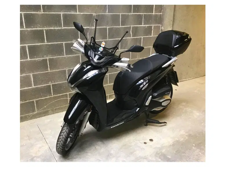 Honda SH 350 (2021 - 24) (13)