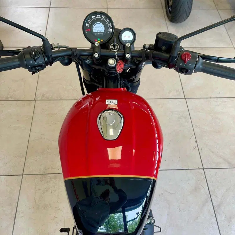 Royal Enfield Meteor 350 (2021 - 26) (3)