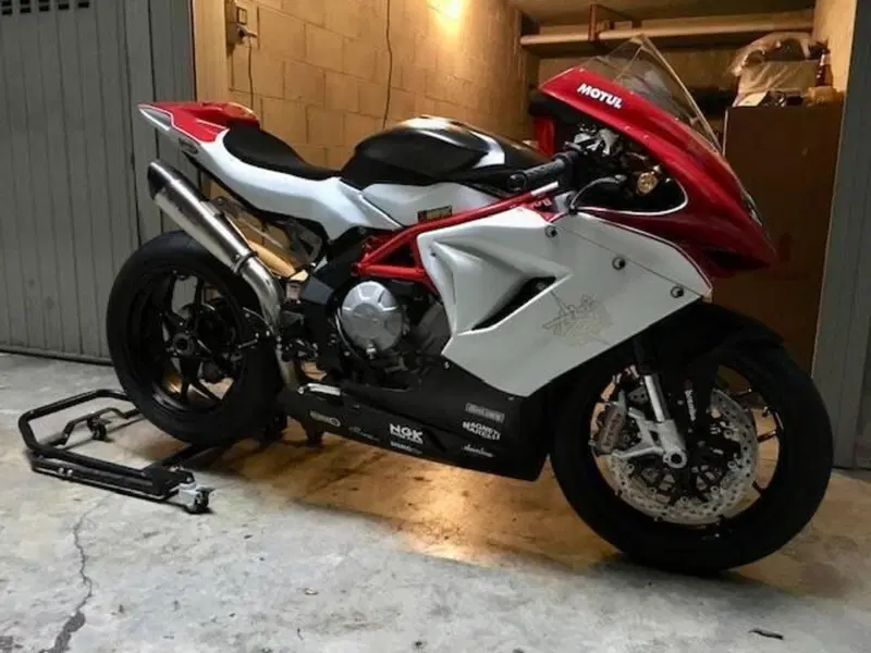 MV Agusta F3 800 EAS ABS (2013 - 17) (2)