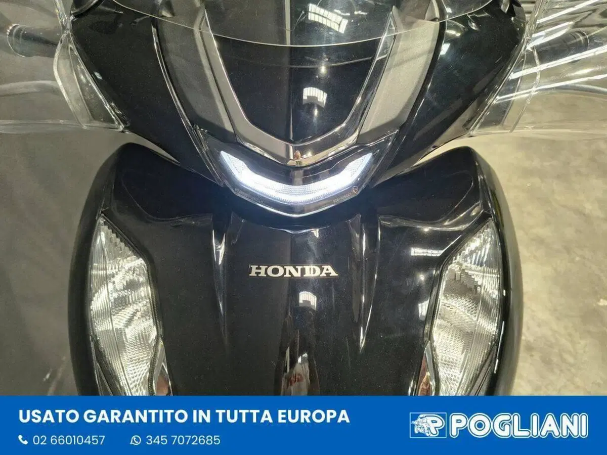 Honda SH 350 (2021 - 24) (8)