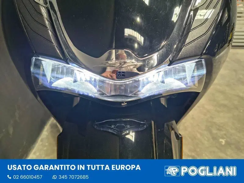 Honda SH 350 (2021 - 24) (9)