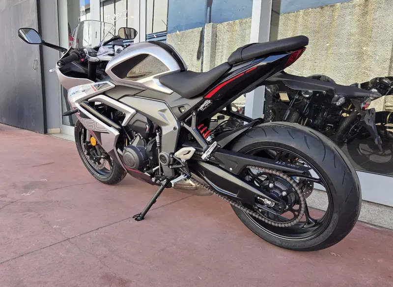 Triumph Daytona 660 (2027) (9)