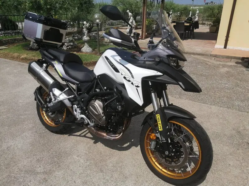 QJ Motor SRT 700 SX (2025 - 26)