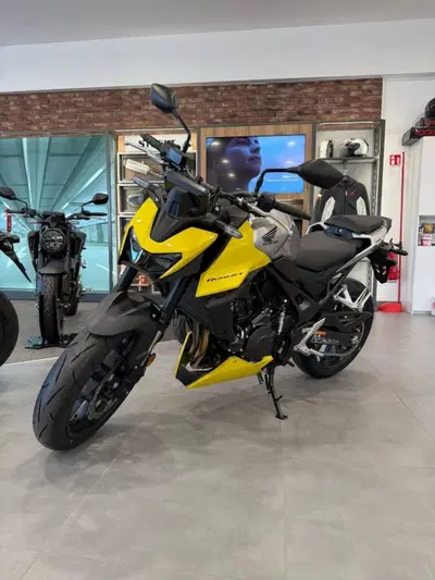Honda CB 750 Hornet (2026) nuova