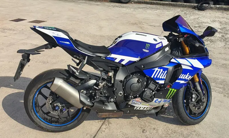 Yamaha YZF R1 (2017 - 19) (2)