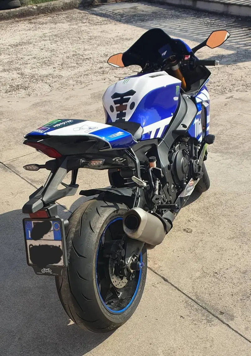 Yamaha YZF R1 (2017 - 19) (4)